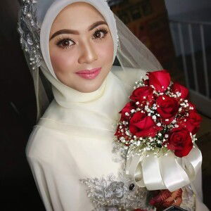 Rose RoZa profile icon