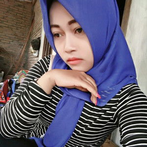 Intan Puspita profile icon