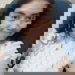 Putri Yuli Haryanti profile icon