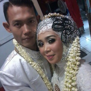 Risti Wahyuni profile icon