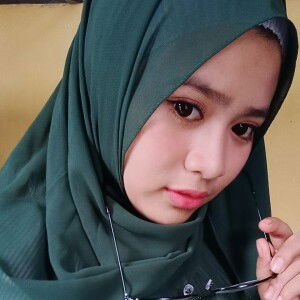 Siti Nur Shella profile icon