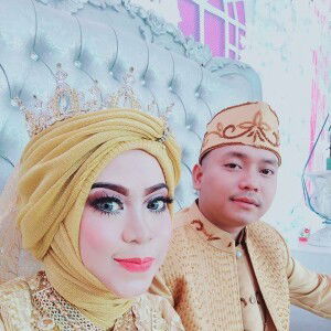 Sri Rahayu profile icon