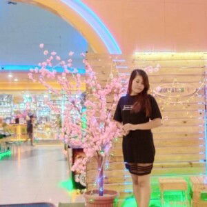 Nona Pesek profile icon