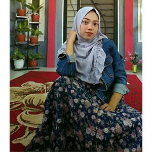 Debby Fakhih profile icon