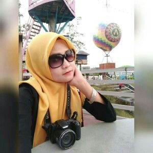 Vhie Goenawan profile icon