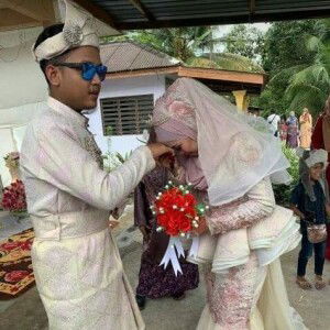 Nur Sheeraa profile icon