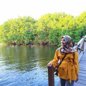 Marlia Sari Pangestuti profile icon