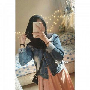 Eva Fajriyanti profile icon