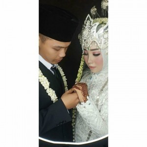 Aditya Intan Valentine profile icon