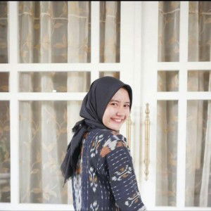 Tri Wahyuni profile icon