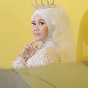 Erina Aprilia profile icon