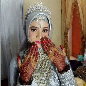 Tria Novita Sari profile icon