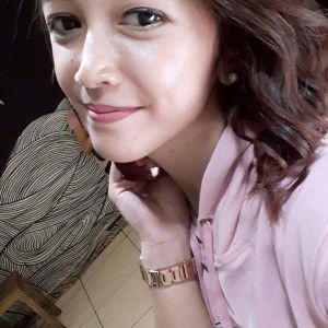 Indah Mellody profile icon