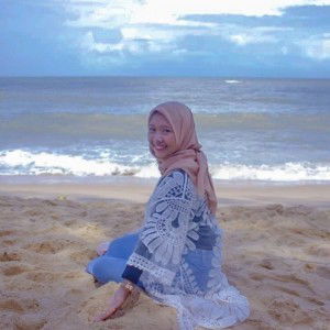 Ayu Puji Listari profile icon