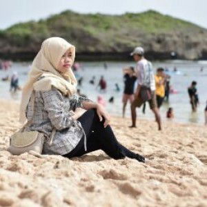 Arin Rahmawati profile icon