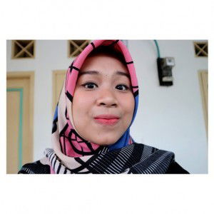 Yuli Erlyana profile icon