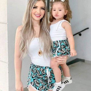 Aina Razali profile icon