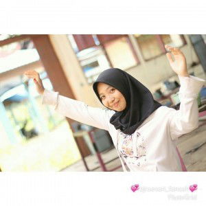 Bujarae Sari profile icon