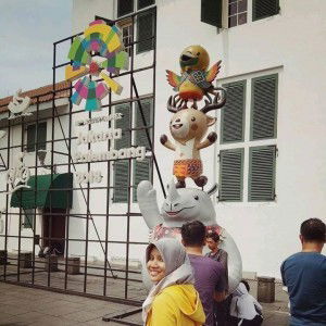 Dewi Widyaningsih profile icon