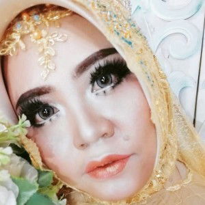 Riescha Anggara Octhavia Sungkari profile icon