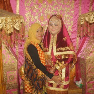 Elyya Suriati profile icon