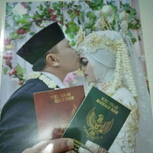 Nining Yuni profile icon