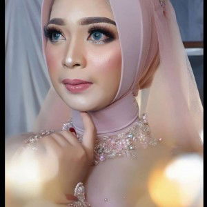 Yeni Winata profile icon