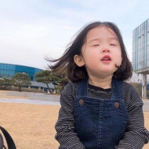 Suthathip B'Sw profile icon