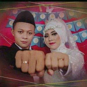 Dwi Wulandari profile icon