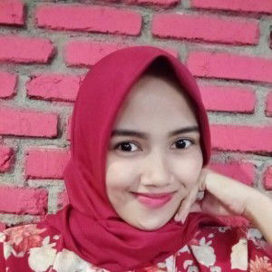 Reni Hawaliyah profile icon