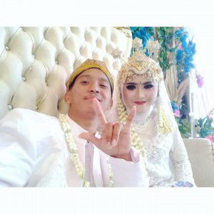 Putri Wahyuni profile icon