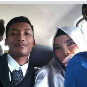 Riana Nur profile icon