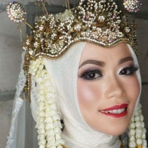 Suci Diana profile icon