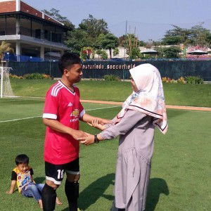 Tenia Sayank Raditya profile icon