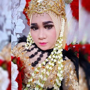 Dewi Masita profile icon