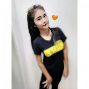 พลอย ย. profile icon