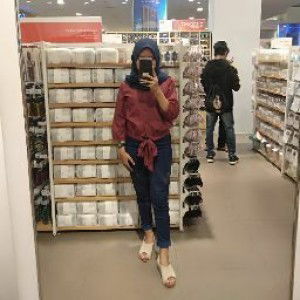 Dwy Ambarwati profile icon