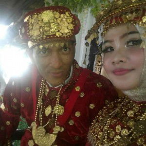 Adinda Rahayu Kumendong profile icon