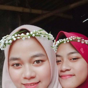 Annis Handriyani profile icon