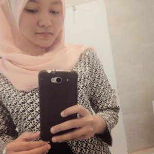 Lyana Syazila profile icon