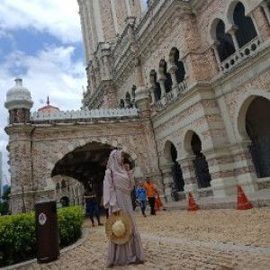 Irni Septy Zulhida profile icon