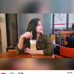 Fitriani Fitri profile icon