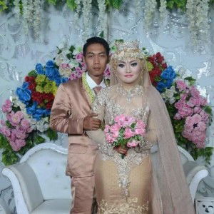 Ainie Ainalani profile icon