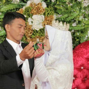 Lilis Purwanti profile icon