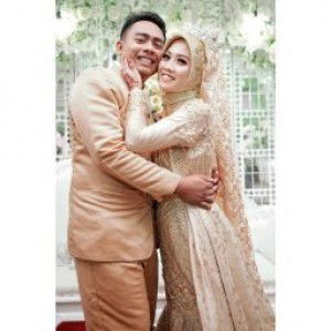 Indah Sari profile icon