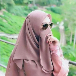 Astryt Rahayu profile icon