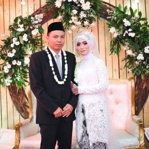 Puji Andriani profile icon