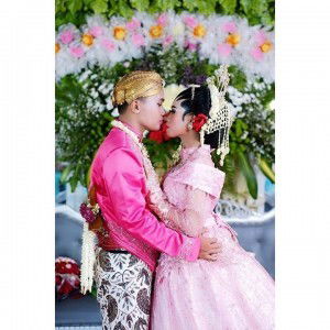 Riyhanienonik profile icon