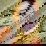 Anisa Dwii profile icon