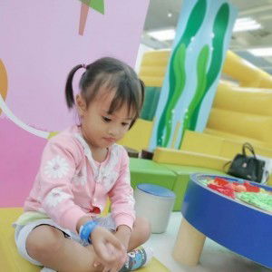 Lita Apriyanti profile icon